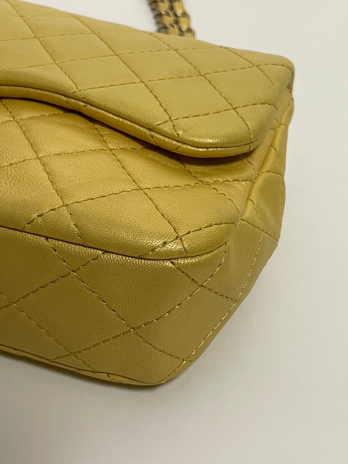 CHANEL yellow gold single flap bag