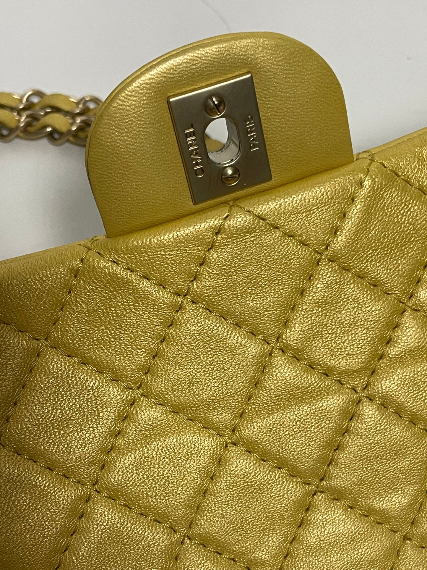 CHANEL yellow gold single flap bag