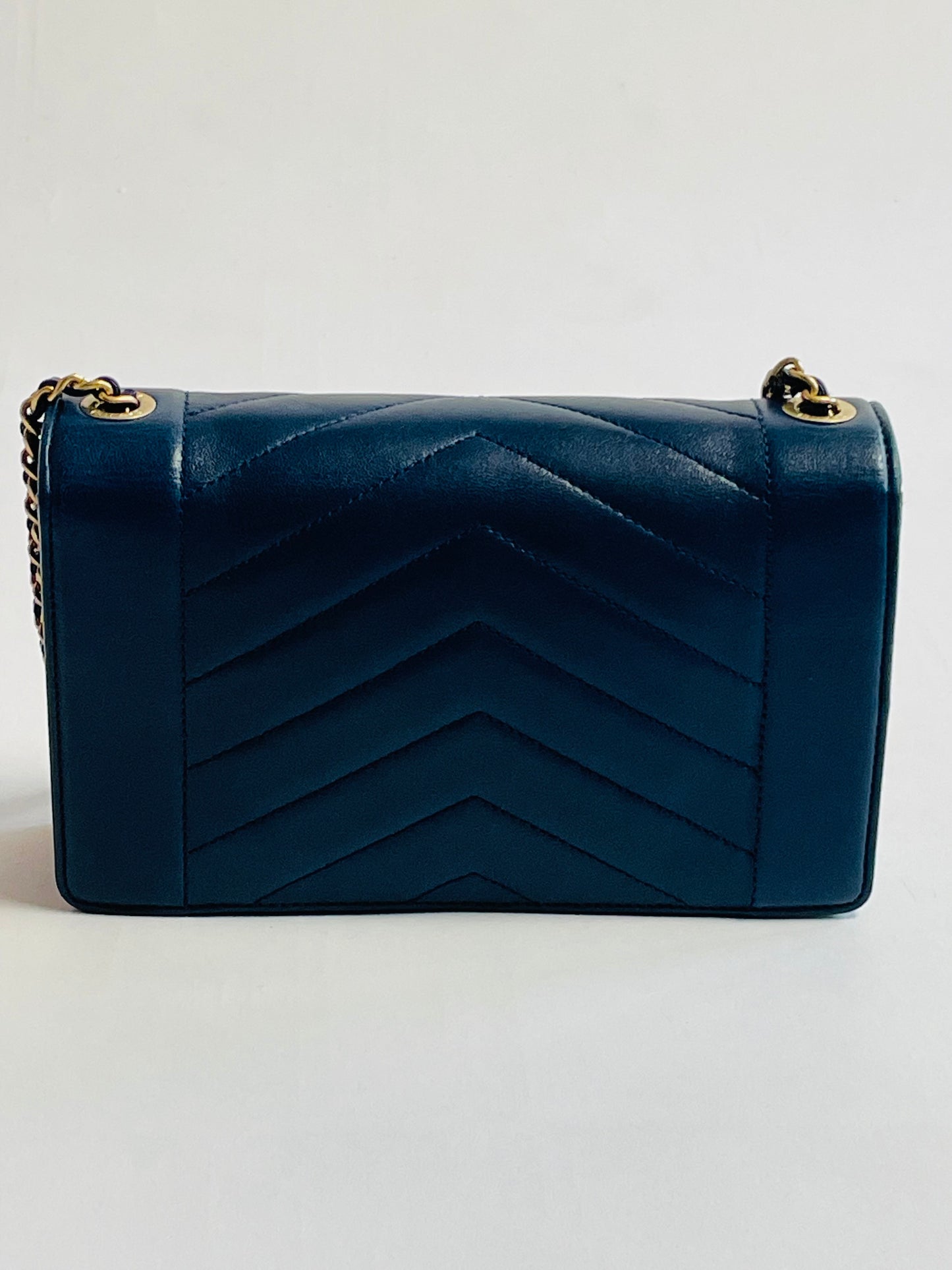 CHANEL small single flap chevron bag