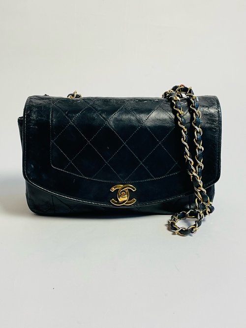 CHANEL Diana small ( vintage )