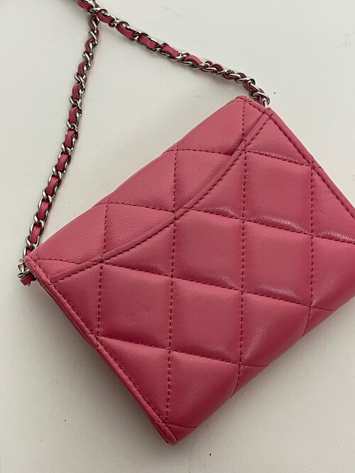 Chanel deep pink change purse