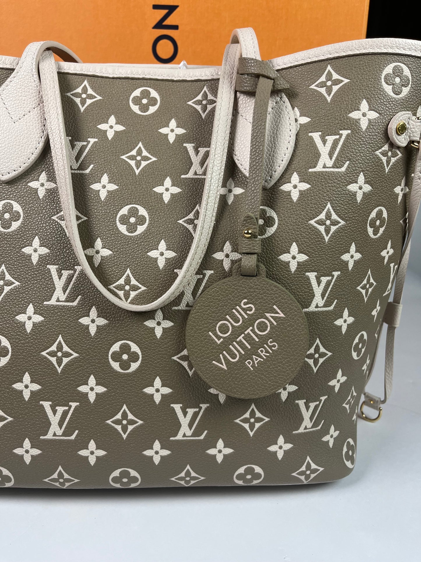 Louis Vuitton Neverfull MM